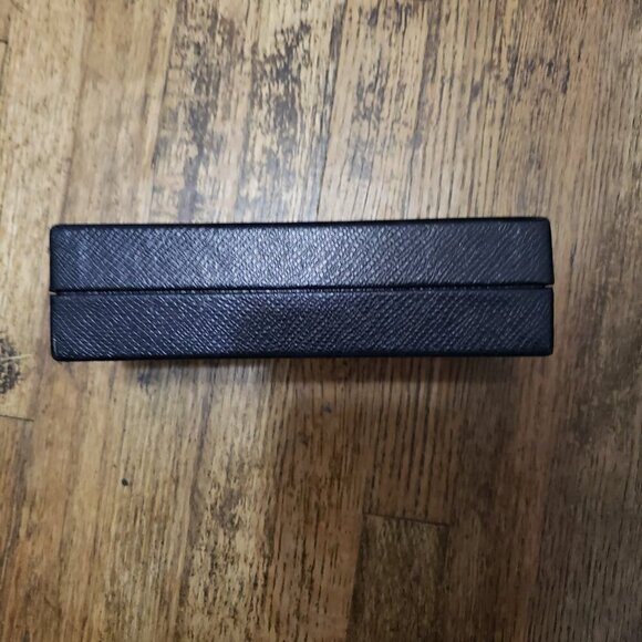 Prada Box - Picture 2 of 10